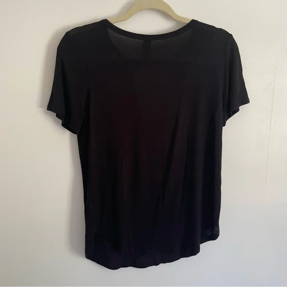 Windsor Black ''Never Stop Dreaming'' Front Cut Out T-Shirt Short Sleeve - Picture 4 of 4